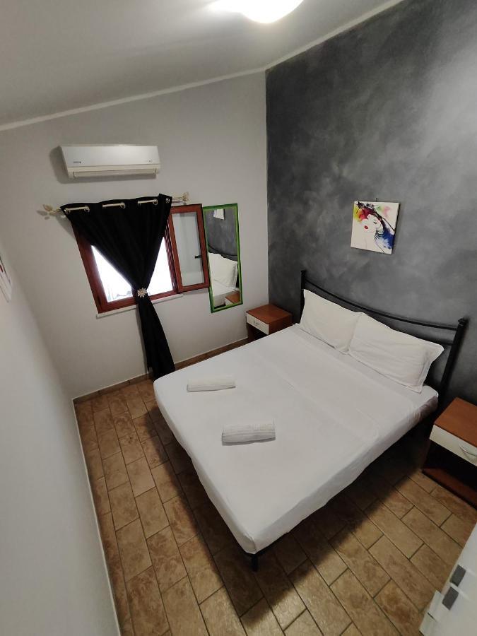 Sicily Travel Apartment'S 4 Giardini Naxos Eksteriør bilde