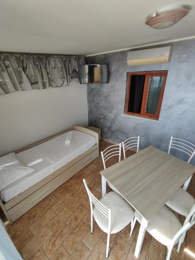 Sicily Travel Apartment'S 4 Giardini Naxos Eksteriør bilde