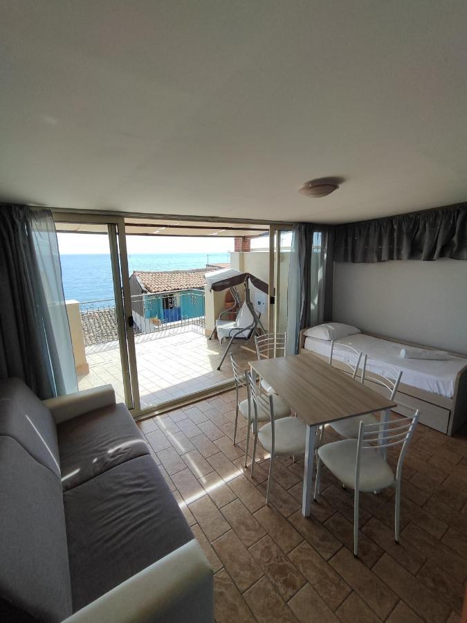 Sicily Travel Apartment'S 4 Giardini Naxos Eksteriør bilde